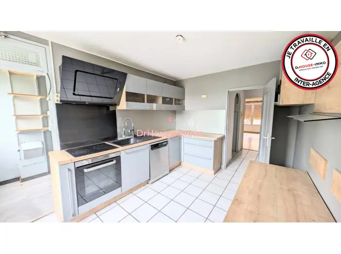 Appartement 3 pièces de 66 m² - Saint-Étienne (42100)