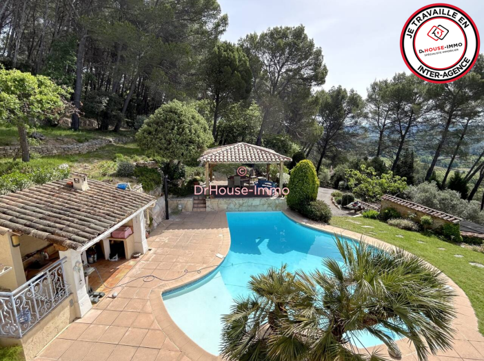 Maison de 206m² - 6 pièces