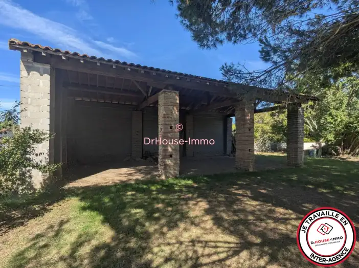Immeuble 1 pièce de 107 m² - Villariès (31380)