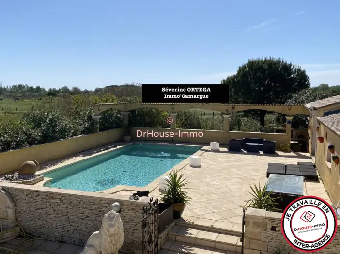 Maison 7 pièces de 182 m² - Aigues-Mortes (30220)