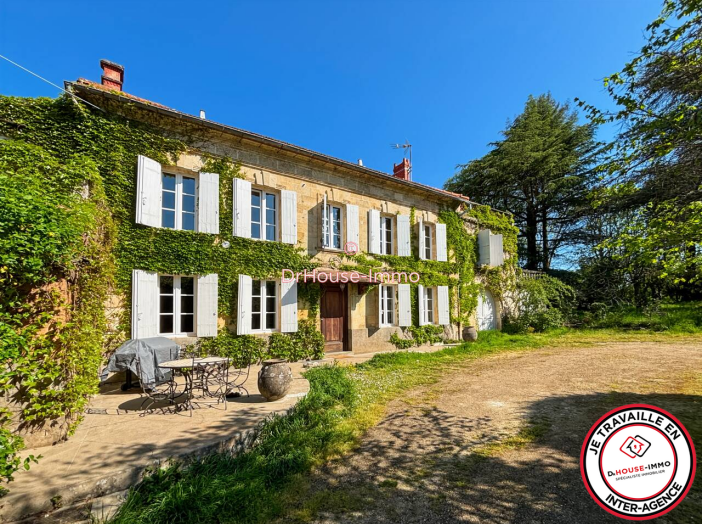 Maison de 241m² - 6 pièces
