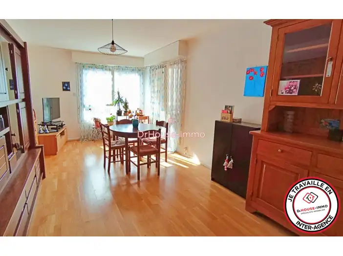 Appartement 4 pièces de 84 m² - Firminy (42700)