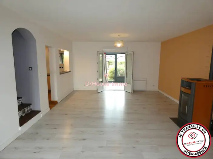 Maison 5 pièces de 141 m² - Le Lude (72800)