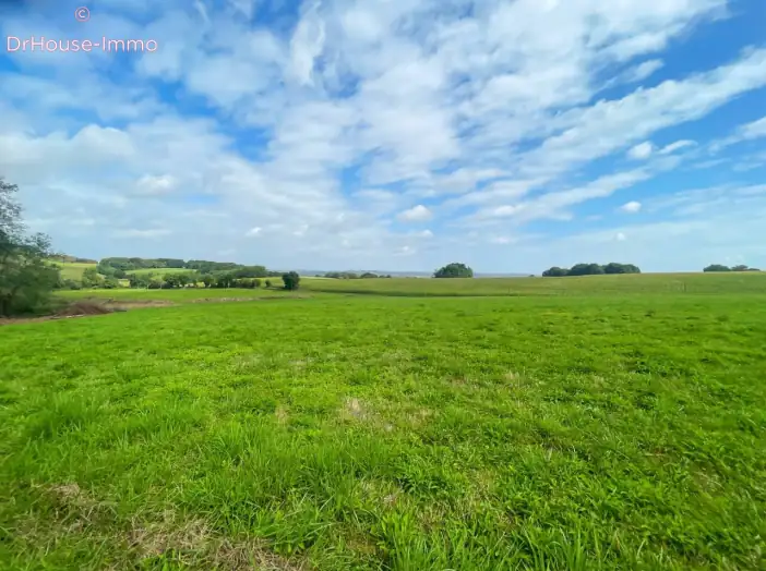 Terrain de 4 300 m² - Bidache (64520)