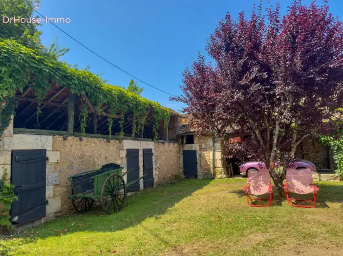 Maison 5 pièces de 91 m² - Antonne-et-Trigonant (24420)