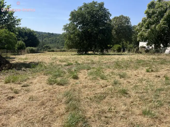 Terrain de 564 m² - Boulazac Isle Manoire (24750)
