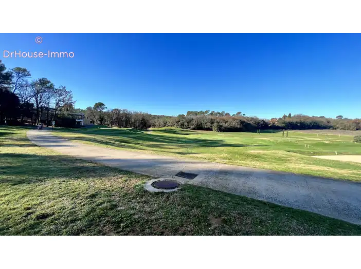 Image des la section Servies