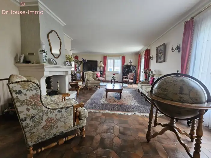 Maison 4 pièces de 121 m² - Buxerolles (86180)