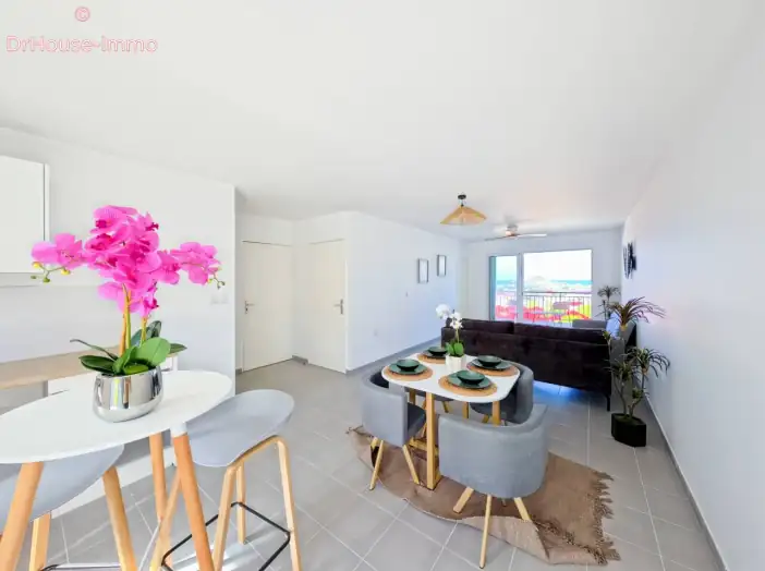 Appartement 2 pièces de 46 m² - Saint-Martin (97150)