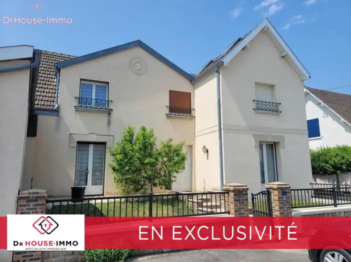 Maison 8 pièces de 215 m² - Villers-Marmery (51380)