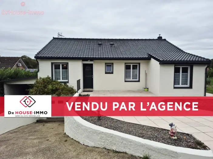 Maison 4 pièces de 109 m² - Mametz (62120)