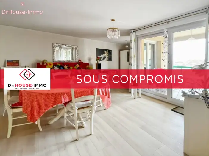Appartement 4 pièces de 80 m² - Villefranche-sur-Saône (69400)
