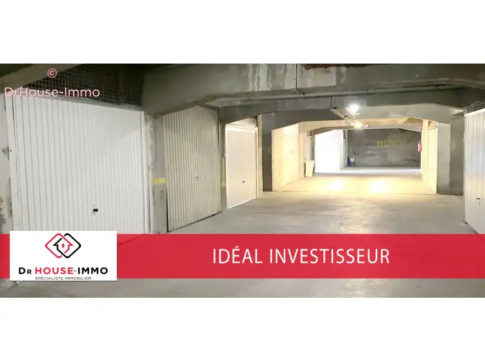 Parking / Box de 741 m² - Marseille (13014)
