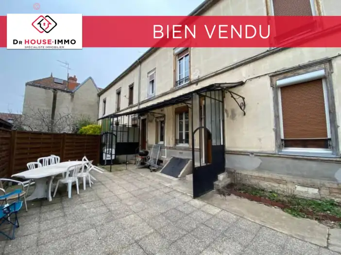Maison 6 pièces de 101 m² - Sainte-Savine (10300)