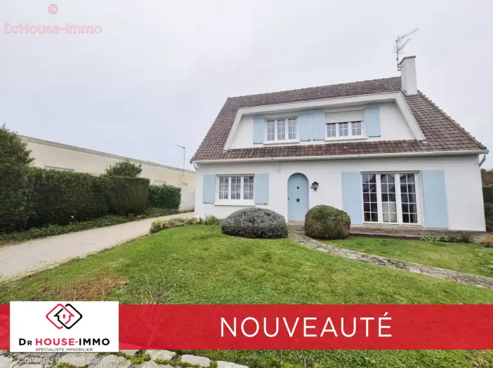 Maison 4 pièces de 165 m² - Isbergues (62330)