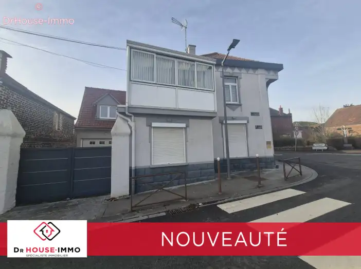 Maison 6 pièces de 255 m² - Isbergues (62330)