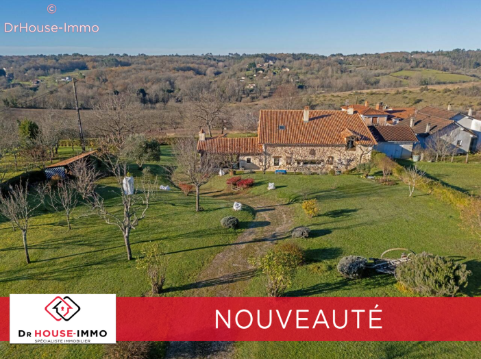 Maison de 300m² - 7 pièces