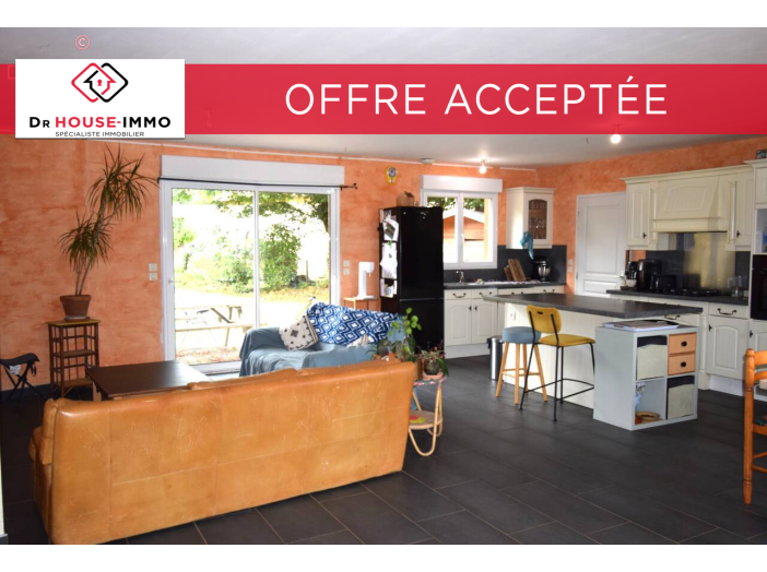 Maison 5 pièces de 127 m² - Saint-Sauvant (86600)