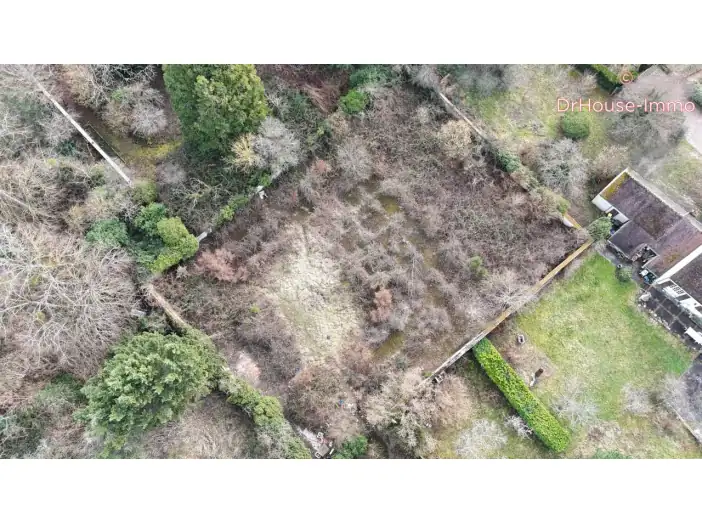 Terrain de 1 850 m² - Amilly (45200)