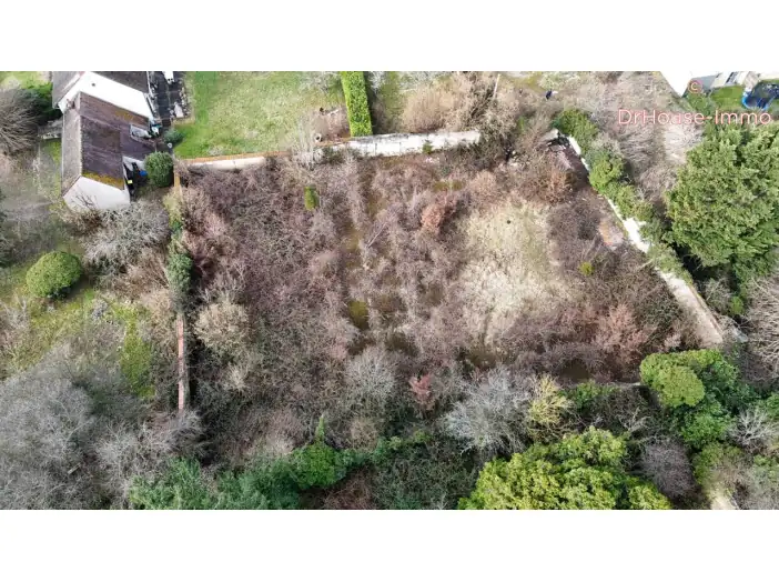 Terrain de 1 850 m² - Amilly (45200)