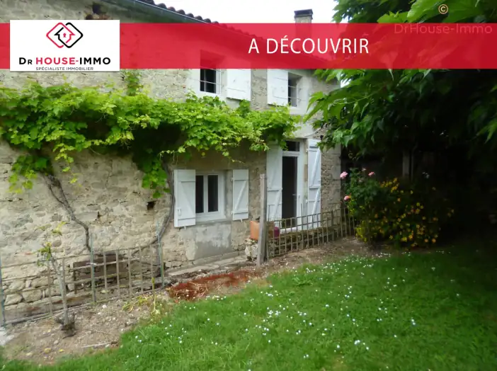 Maison 10 pièces de 207 m² - Saint-Martin-de-Gurson (24610)