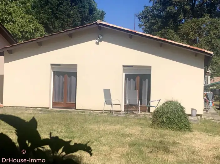 Maison 5 pièces de 135 m² - La Brède (33650)