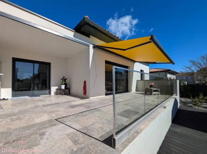 Maison 4 pièces de 100 m² - Alès (30100)