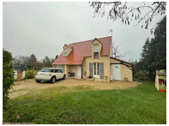 Maison 6 pièces de 140 m² - Amilly (45200)