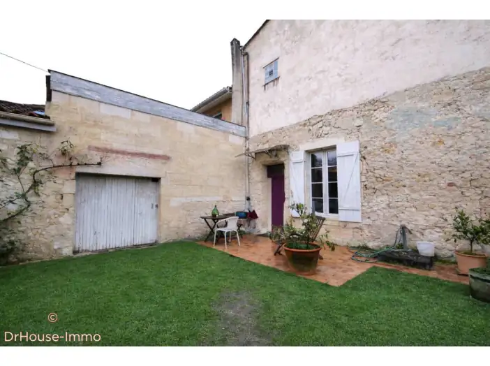 Maison 3 pièces de 110 m² - Lamarque (33460)
