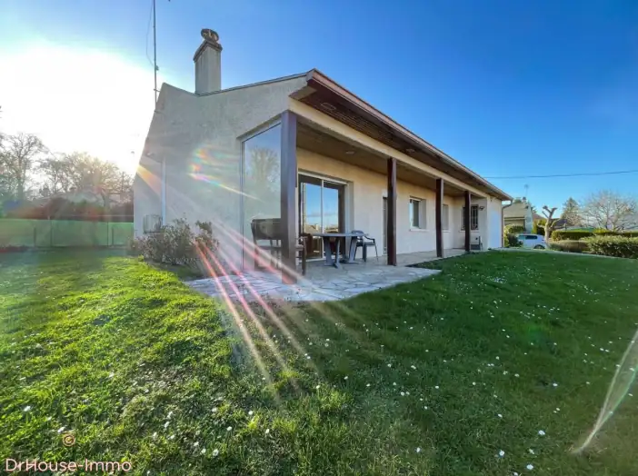 Maison 5 pièces de 92 m² - Amilly (45200)