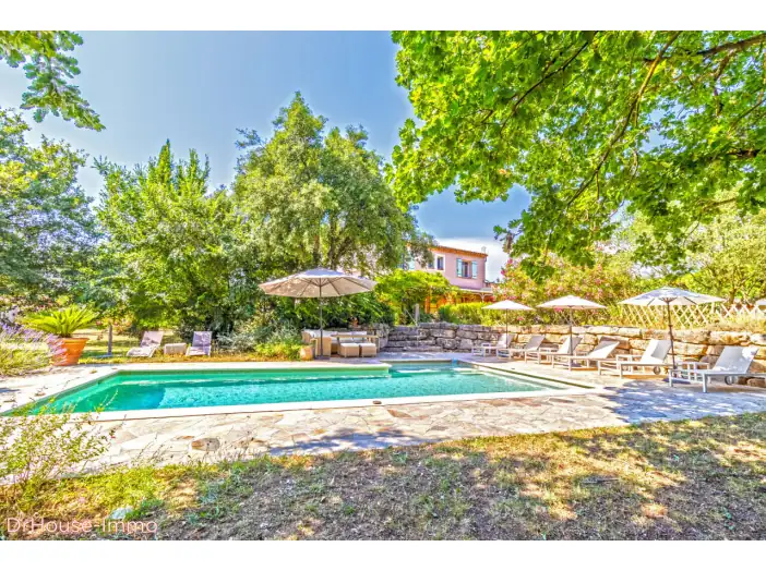 Image des la section Servies