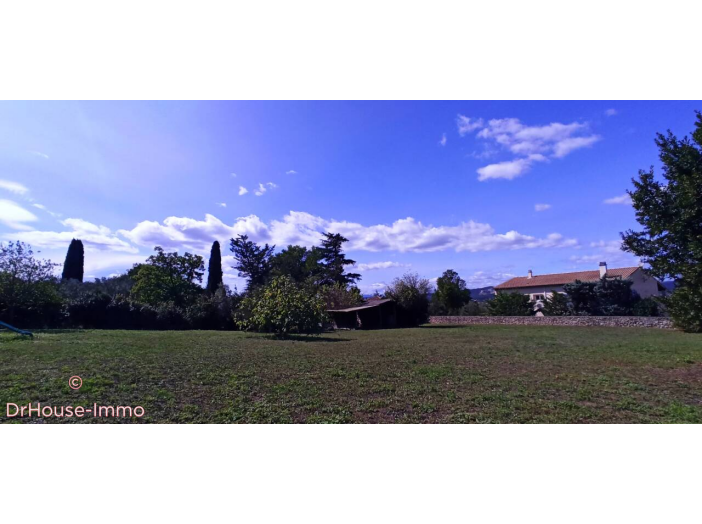 Terrain de 1301m²