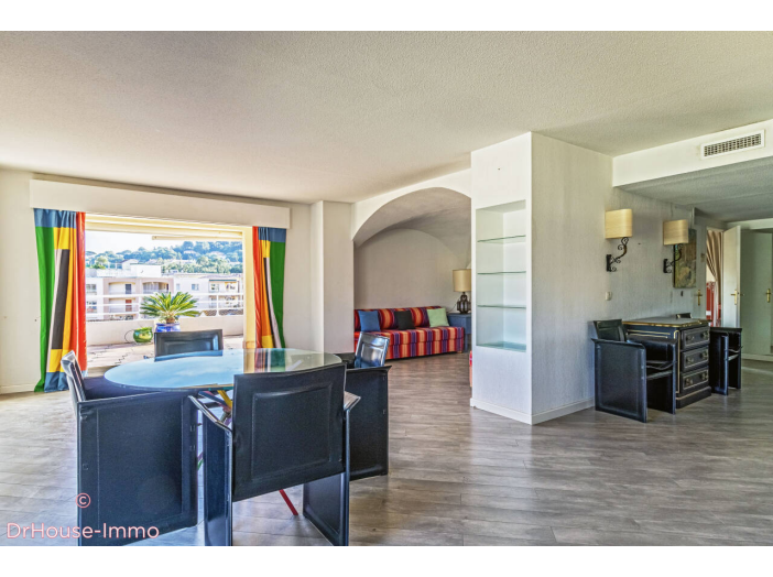 Appartement de 99m² - 2 pièces