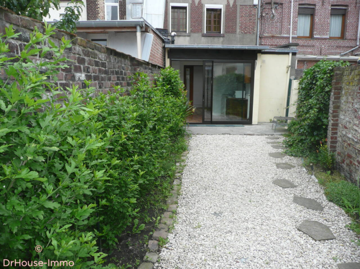Immeuble de 110m² - 6 pièces