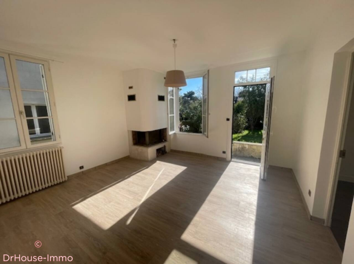 Maison de 200m² - 8 pièces