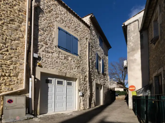 Maison 4 pièces de 132 m² - Saint-Denis (30500)