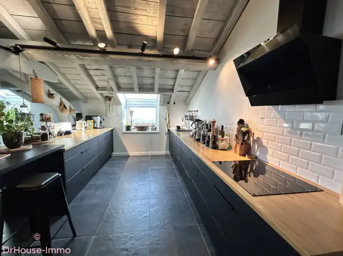 Appartement 6 pièces de 189 m² - Mornant (69440)