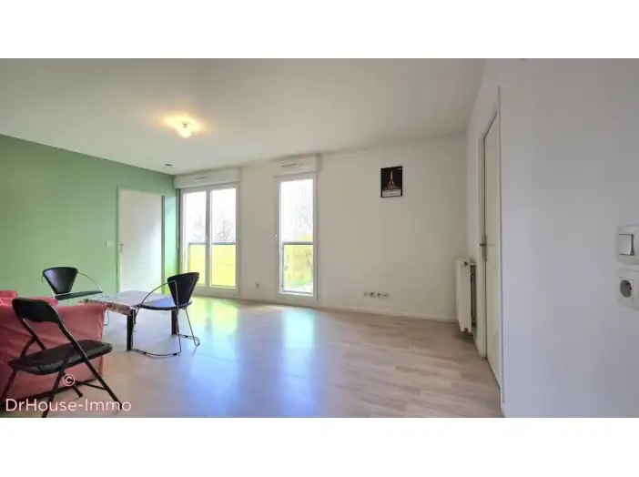 Appartement 3 pièces de 67 m² - Bobigny (93000)