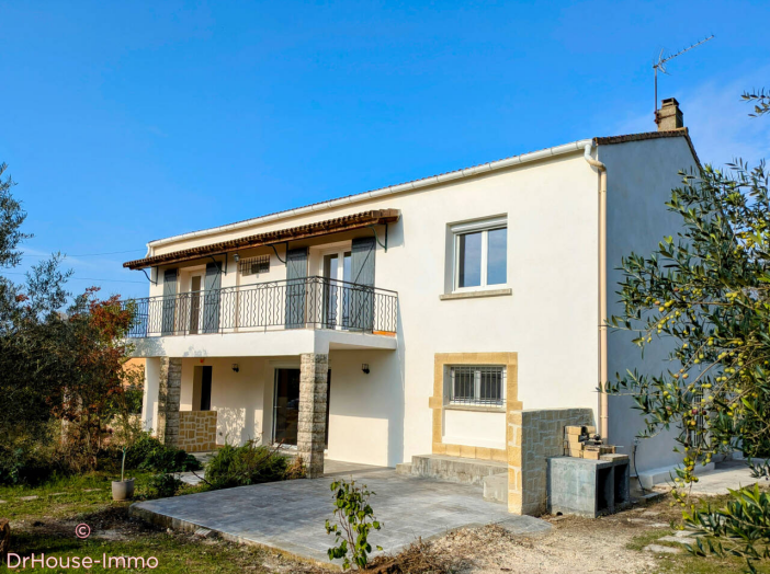 Maison de 222m² - 8 pièces