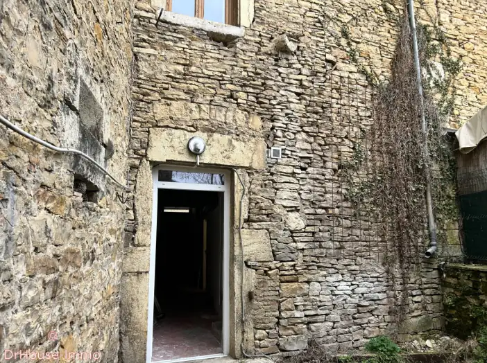 Maison 6 pièces de 110 m² - Crémieu (38460)