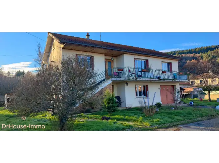 Maison 7 pièces de 170 m² - Langeac (43300)