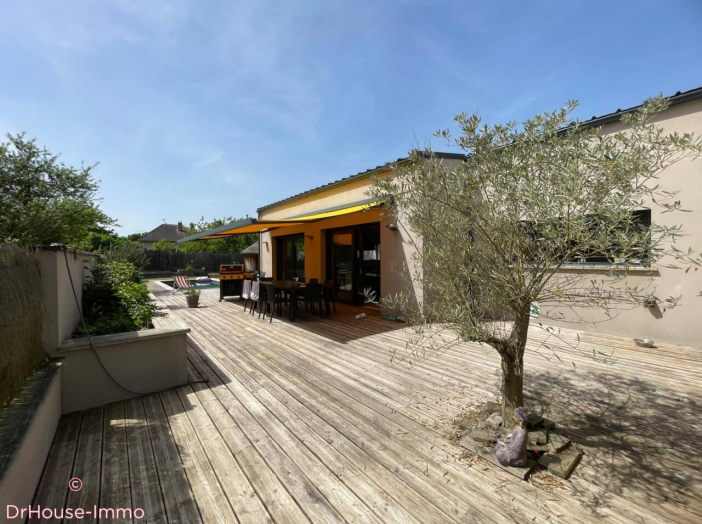 Maison de 198m² - 6 pièces