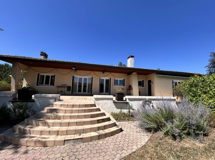 Maison de 205m² - 6 pièces