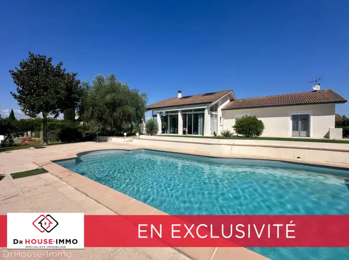 Maison 5 pièces de 152 m² - Malissard (26120)