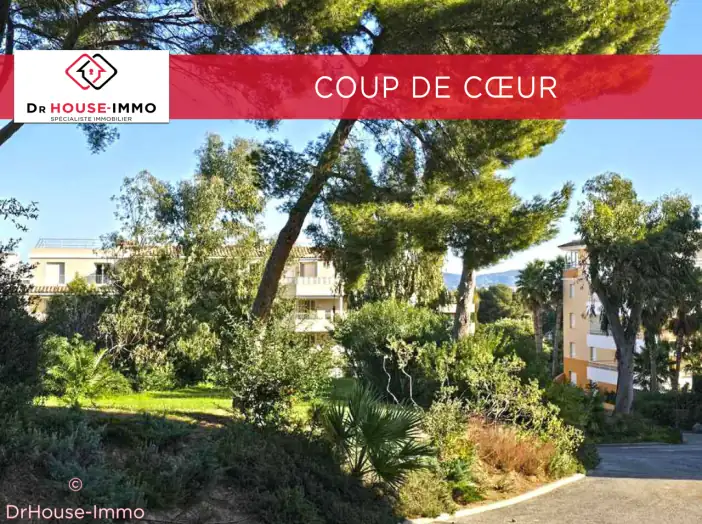 Appartement 3 pièces de 72 m² - Cavalaire-sur-Mer (83240)
