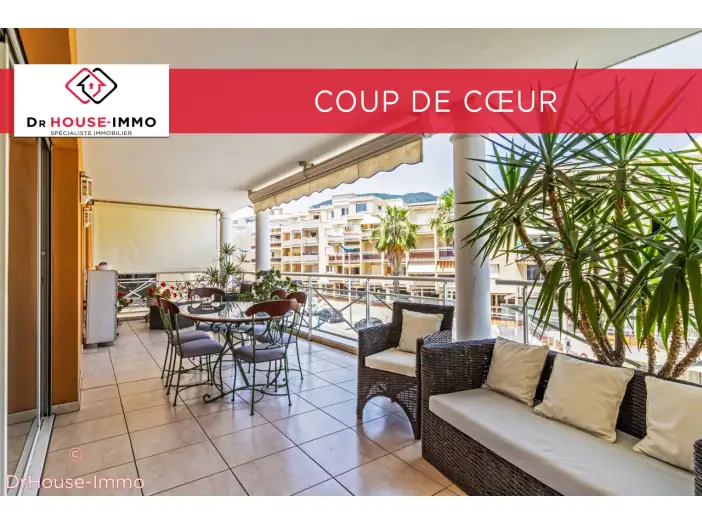 Appartement 3 pièces de 65 m² - Cavalaire-sur-Mer (83240)