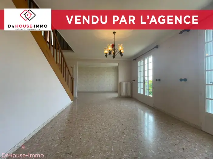 Maison 6 pièces de 140 m² - Dordives (45680)