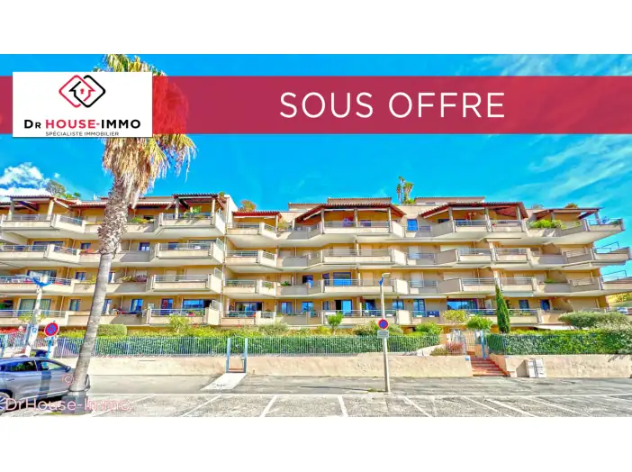 Appartement 2 pièces de 42 m² - Cavalaire-sur-Mer (83240)