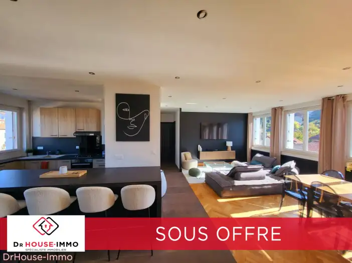 Appartement 4 pièces de 103 m² - Le Puy-en-Velay (43000)