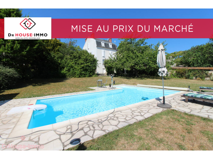 Maison 9 pièces de 195 m² - Saint-Pierre-lès-Nemours (77140)